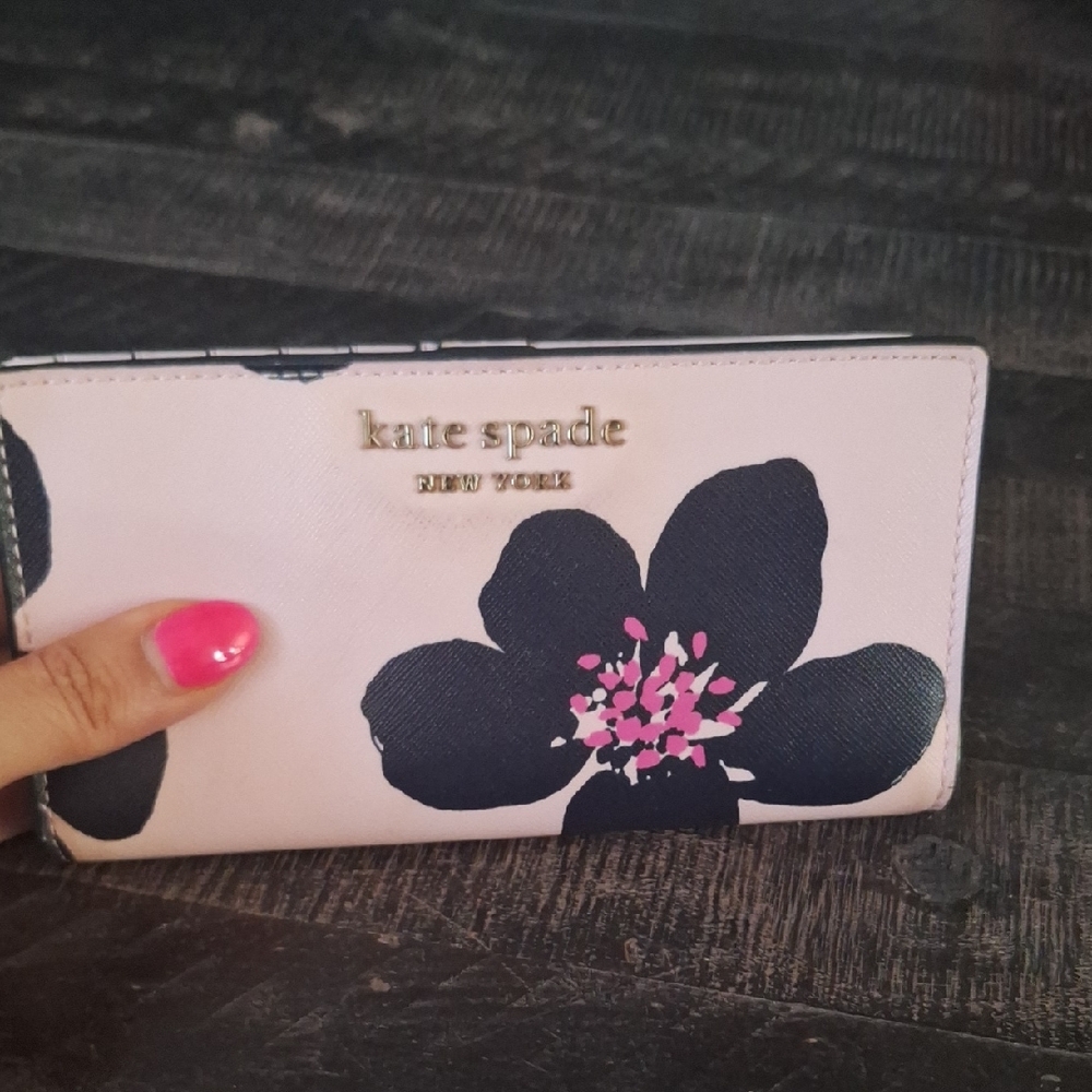 Kate Spade Laurel Way Grand Flora Stacy Bifold Wallet
